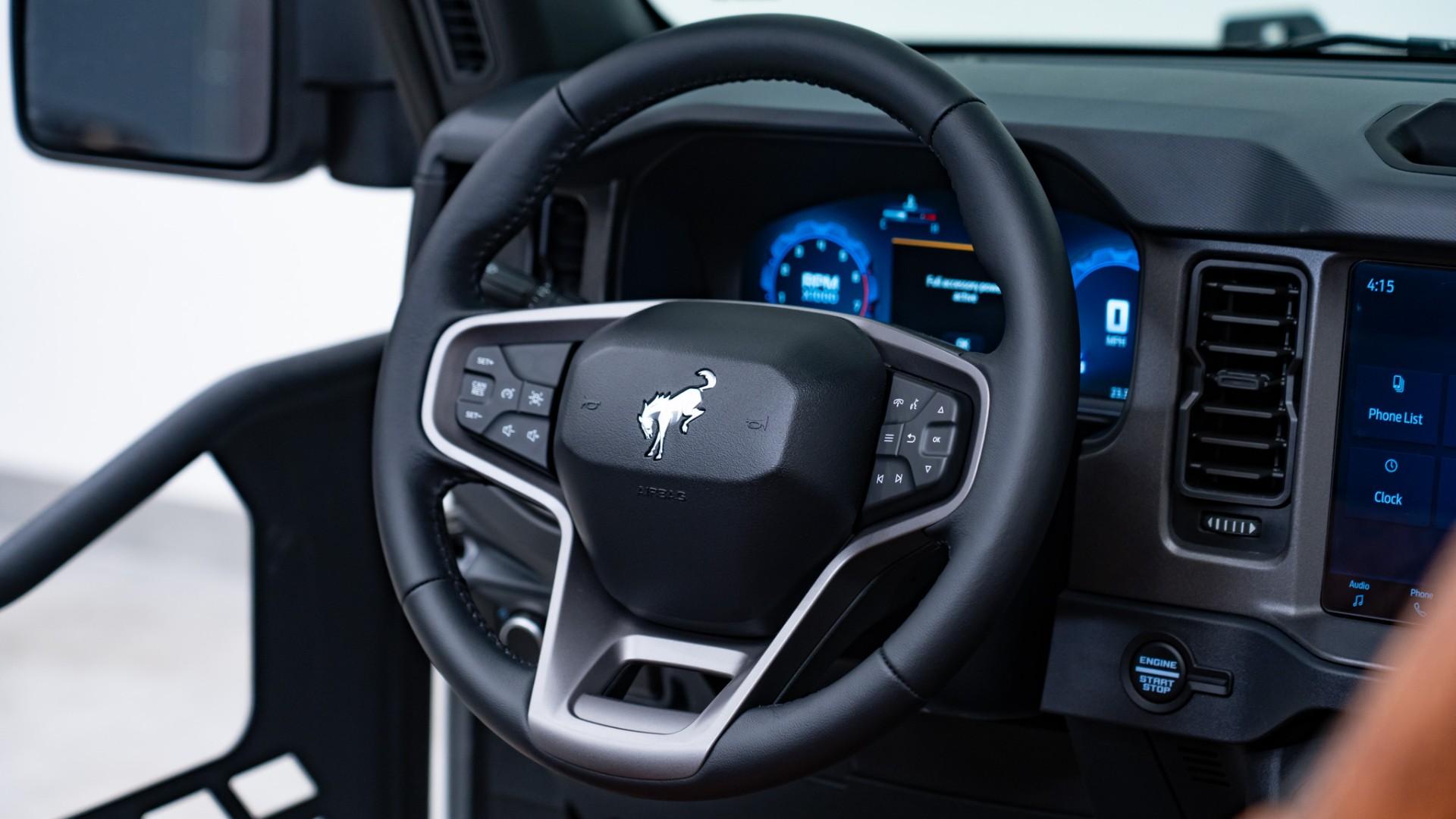 2025 FORD BRONCO in White, photo 38 of 43