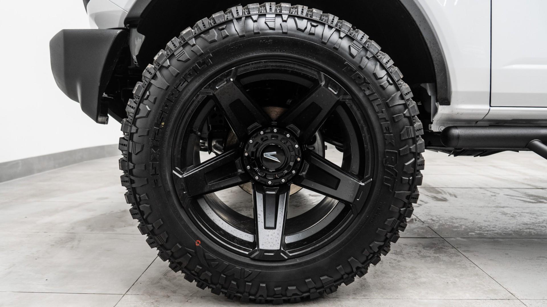 2025 FORD BRONCO in White, photo 15 of 43