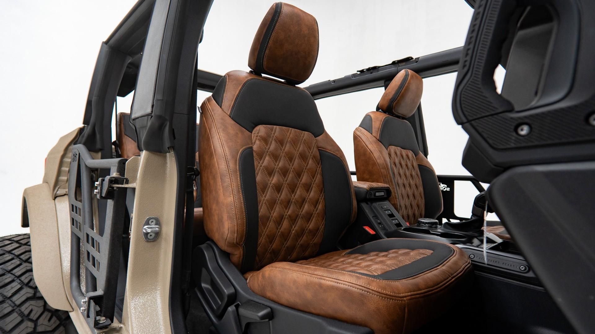2025 FORD BRONCO in Tan, photo 32 of 54
