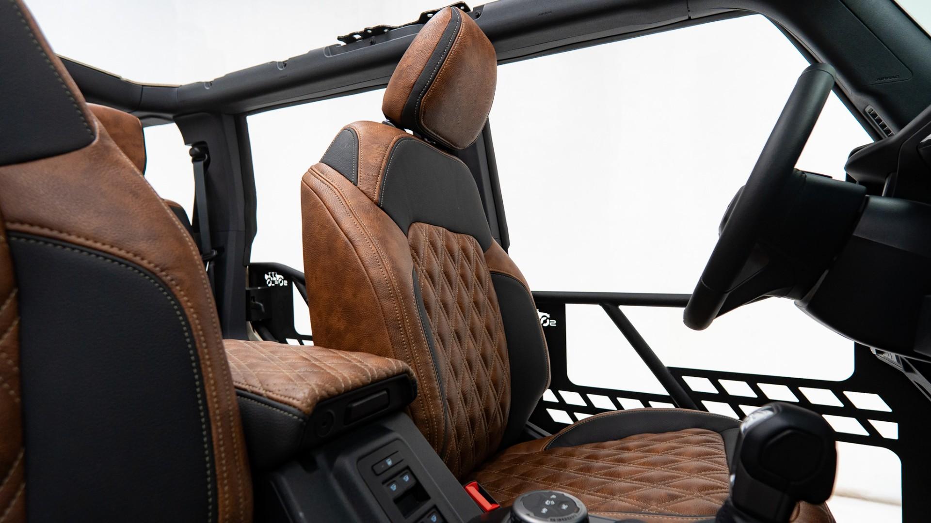 2025 FORD BRONCO in Tan, photo 34 of 54