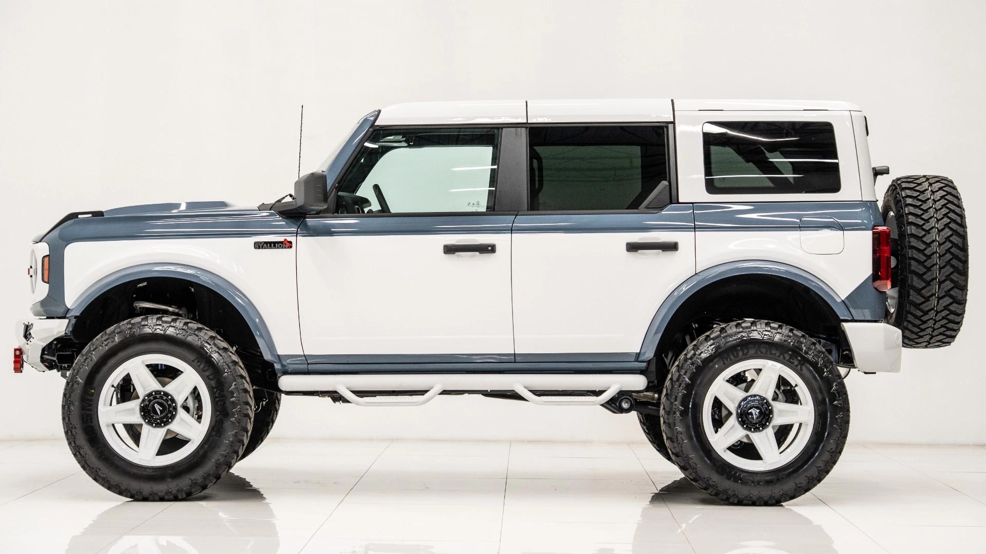 2025 FORD BRONCO in Azzure Gray, photo 10 of 22
