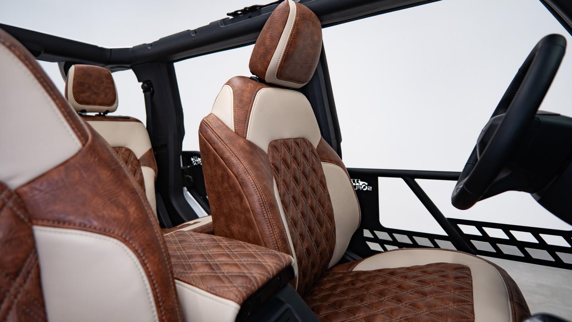 2025 FORD BRONCO in Green, photo 17 of 53