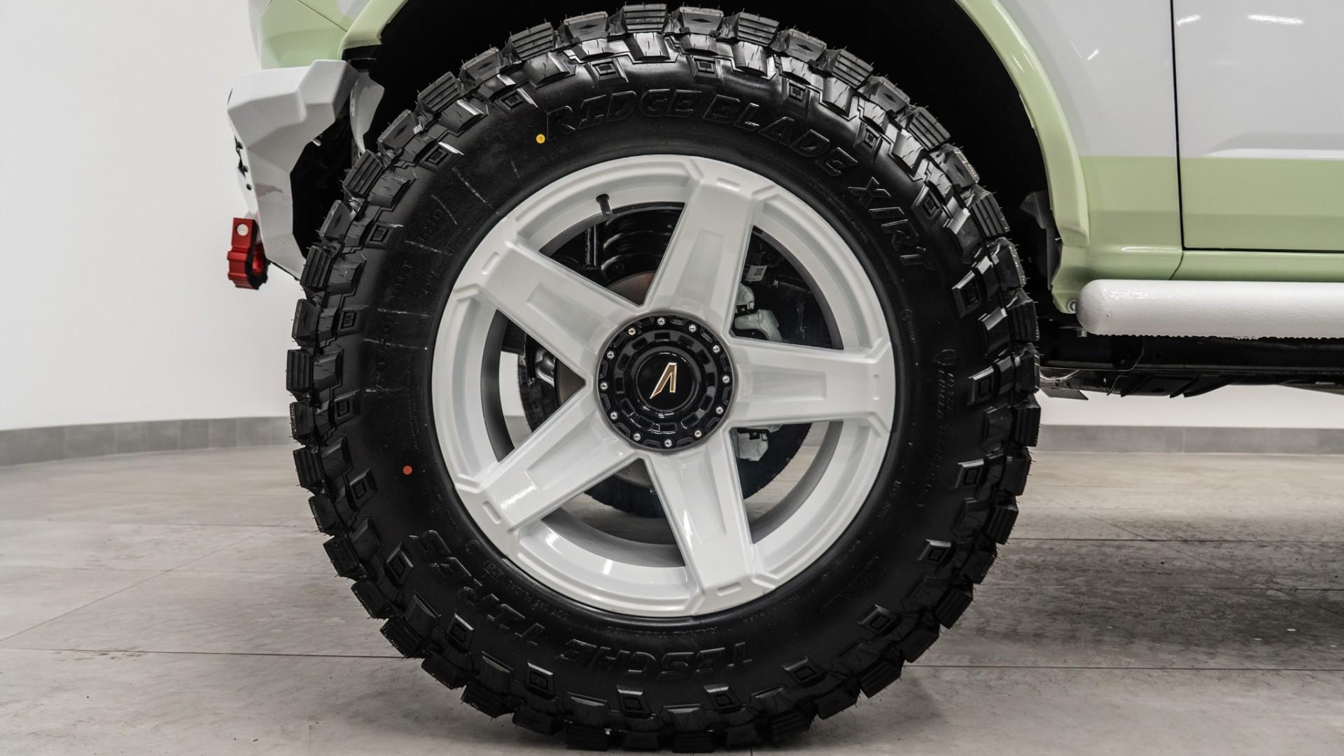 2025 FORD BRONCO in Green, photo 52 of 53