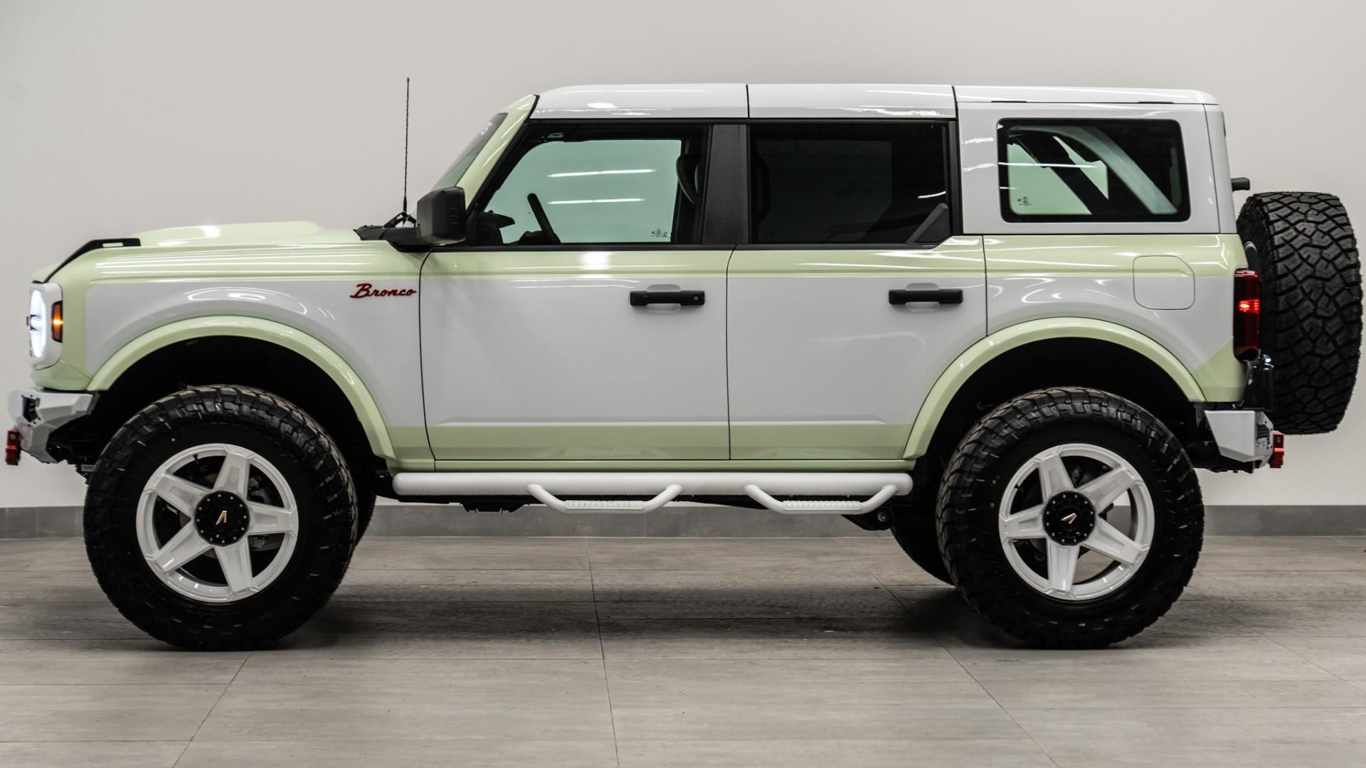 2025 FORD BRONCO in Green, photo 12 of 53