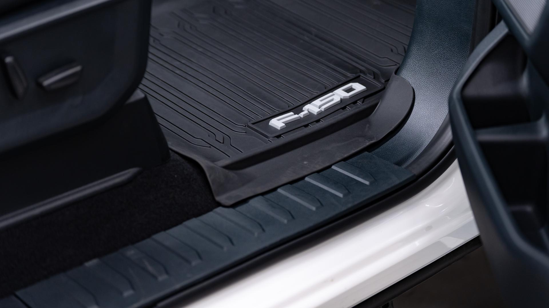 2025 FORD F-150 LARIAT in White, photo 37 of 56