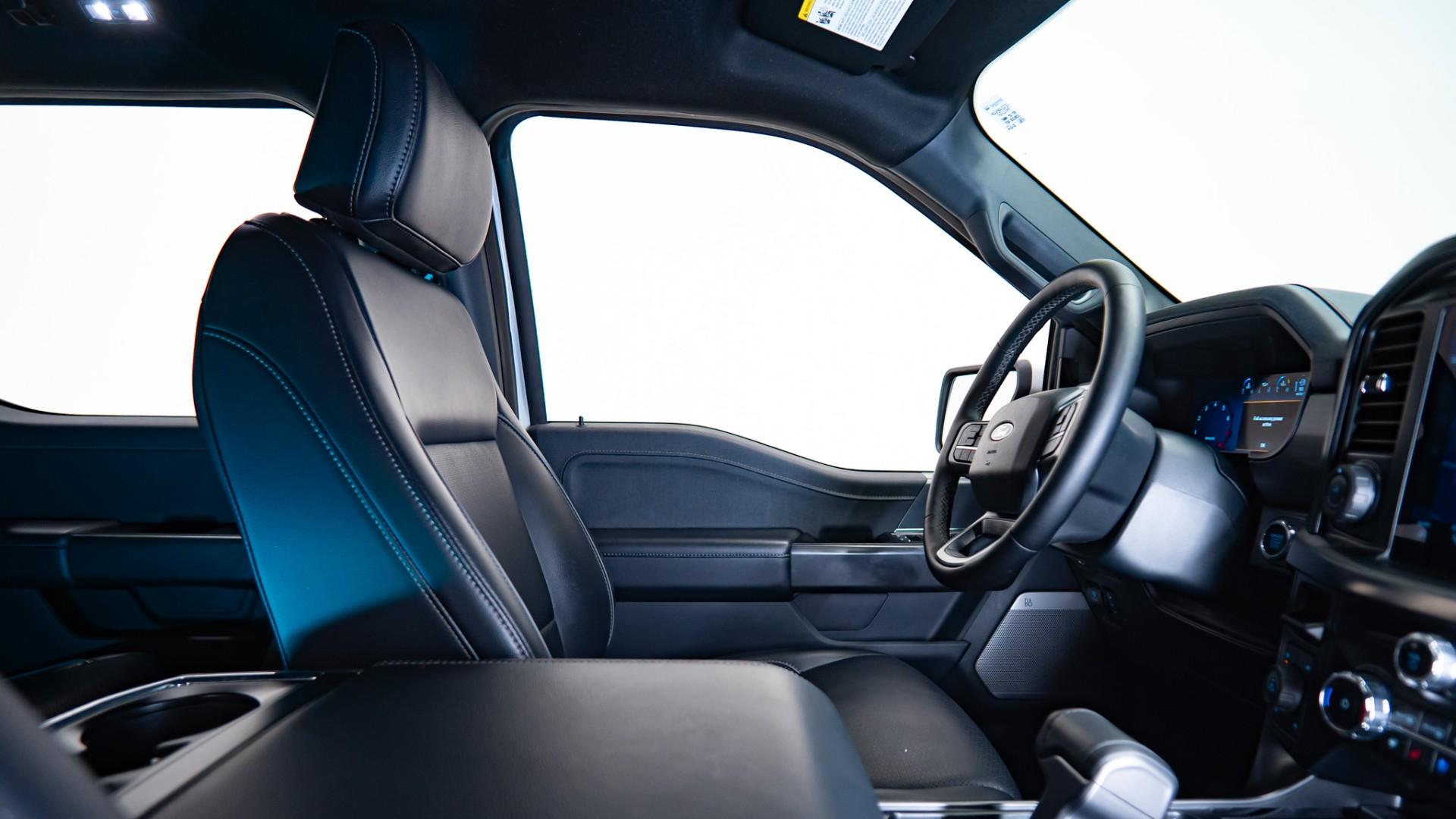 2025 FORD F-150 4X4 LARIAT in White, photo 38 of 53