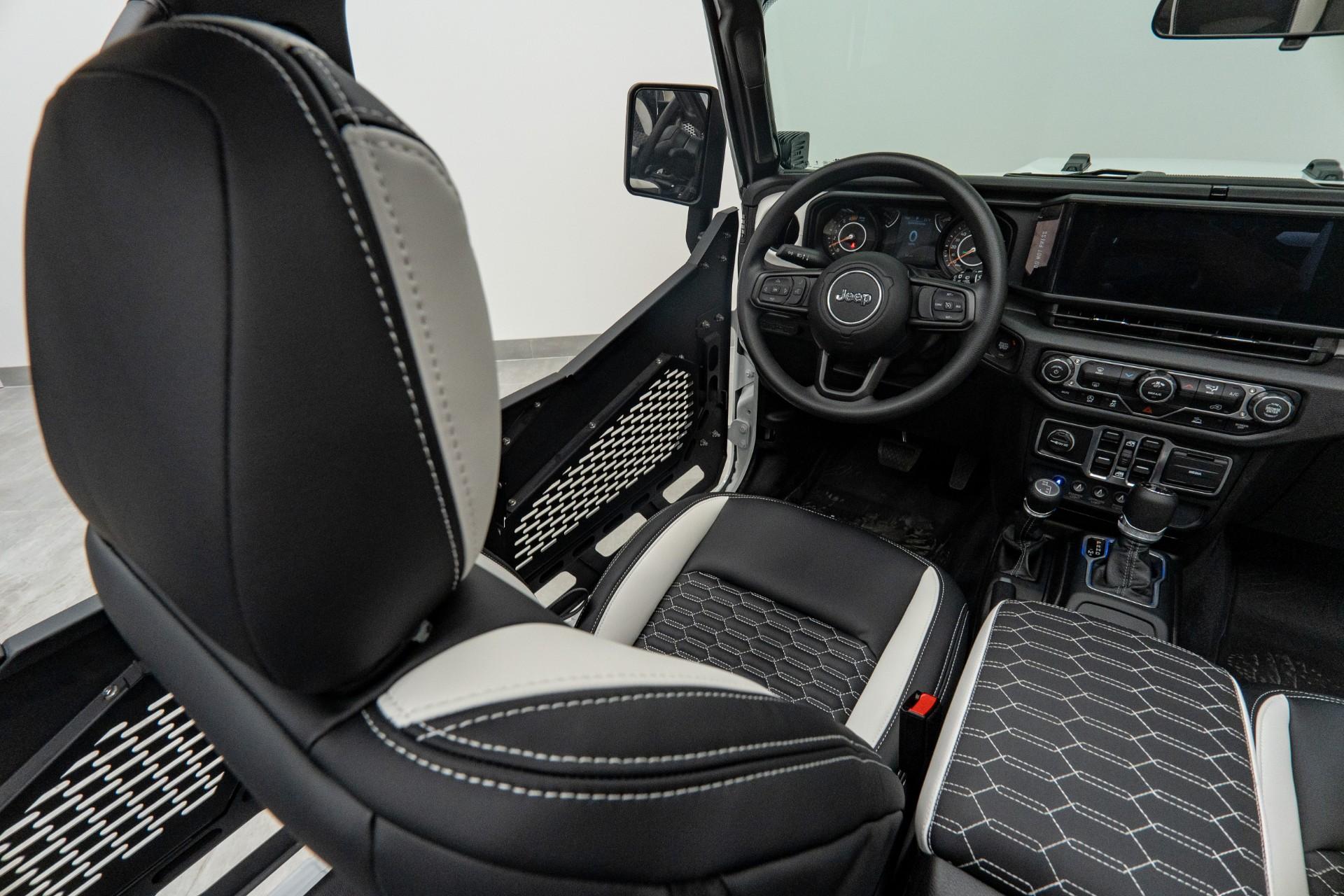 2026 JEEP WRANGLER in BRIGHT WHITE CLEARCOAT, photo 38 of 56