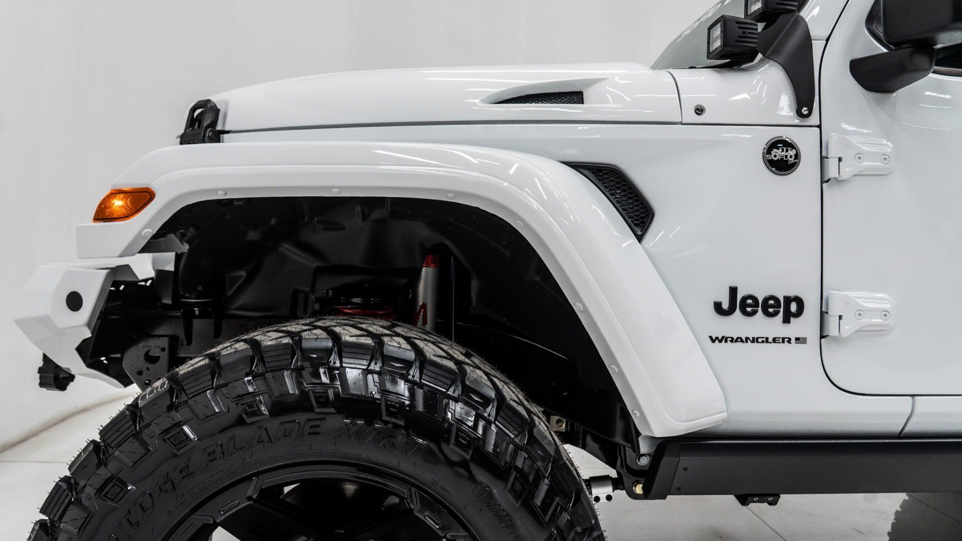 2026 JEEP WRANGLER in BRIGHT WHITE CLEARCOAT, photo 13 of 56
