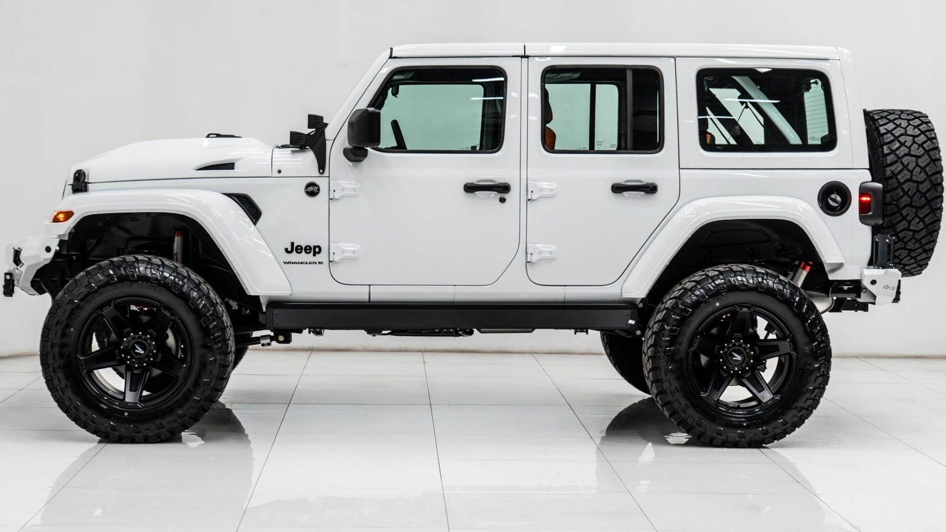 2026 JEEP WRANGLER in BRIGHT WHITE CLEARCOAT, photo 14 of 56