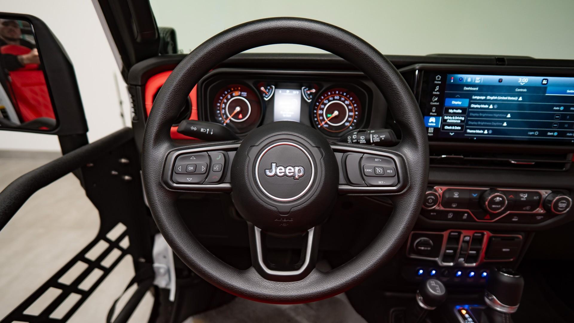 2026 JEEP WRANGLER in BRIGHT WHITE CLEARCOAT, photo 26 of 58