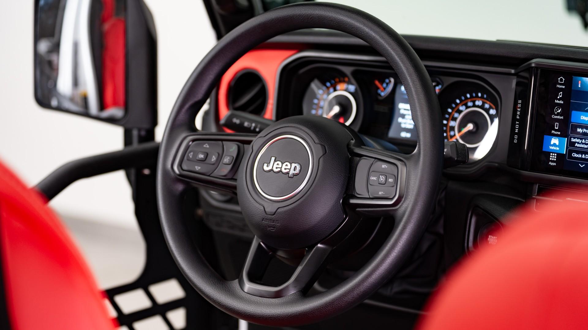 2026 JEEP WRANGLER in BRIGHT WHITE CLEARCOAT, photo 18 of 58