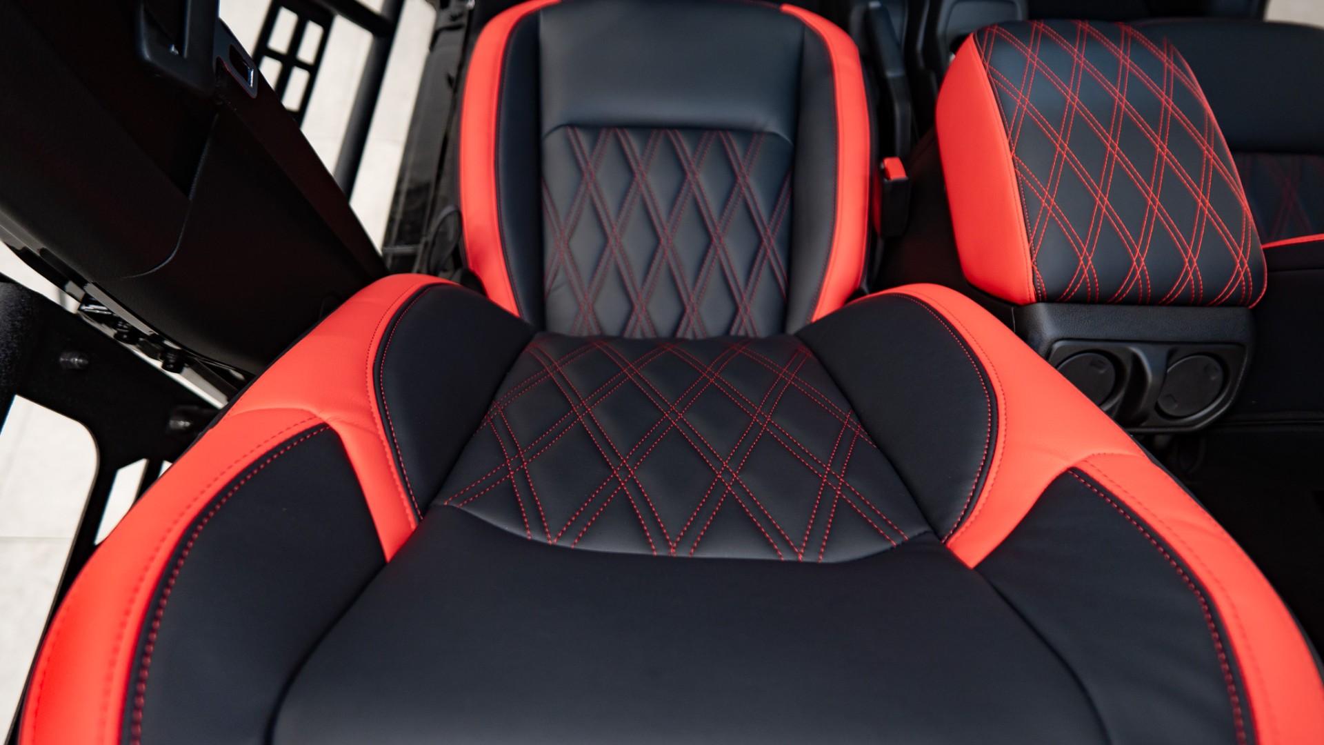 2026 JEEP WRANGLER in BLACK CLEARCOAT, photo 25 of 50