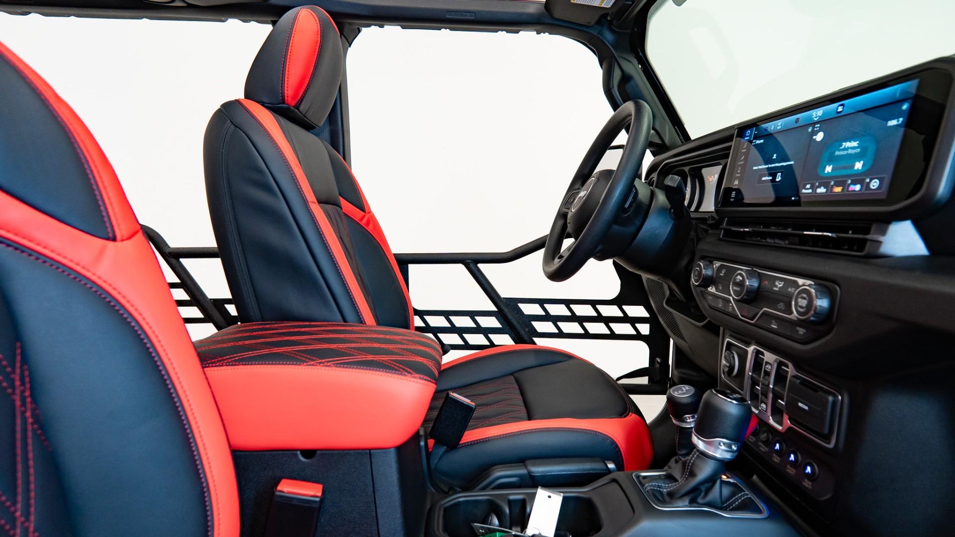 2026 JEEP WRANGLER in BLACK CLEARCOAT, photo 30 of 50