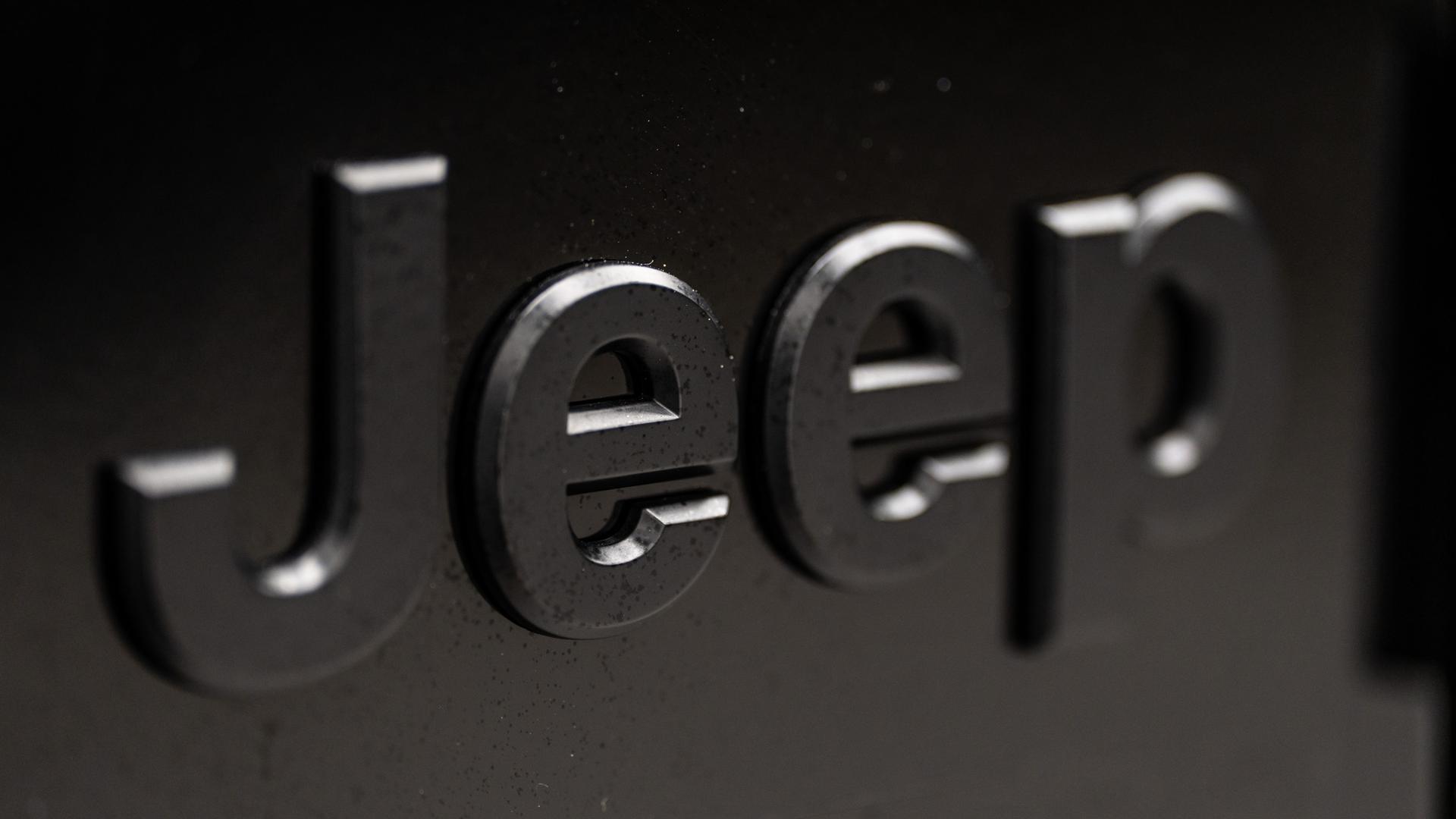2026 JEEP WRANGLER in BLACK CLEARCOAT, photo 39 of 50