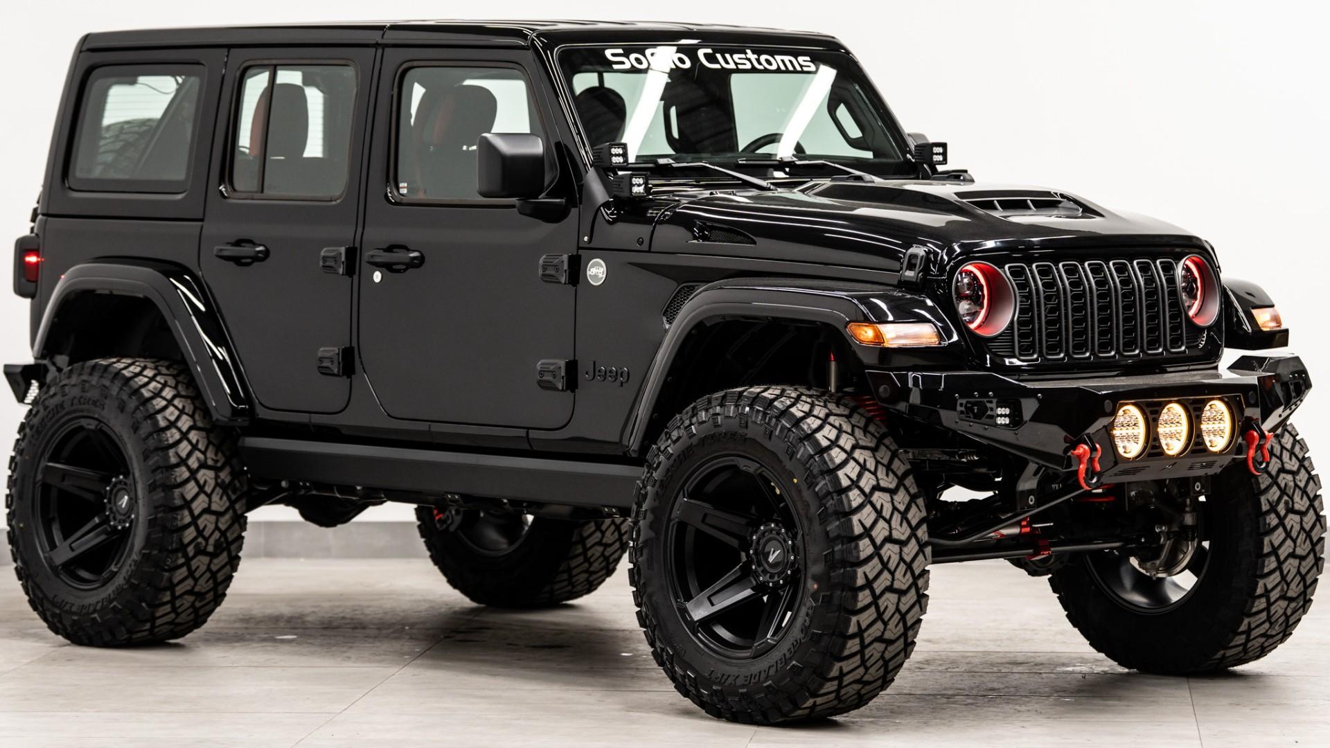 2026 JEEP WRANGLER in BLACK CLEARCOAT, photo 7 of 50