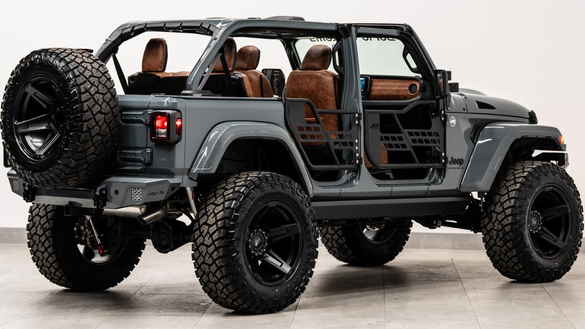 2026 JEEP WRANGLER in ANVIL CLEARCOAT, photo 13 of 44