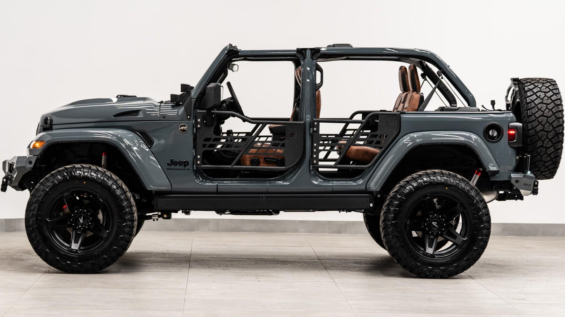 2026 JEEP WRANGLER in ANVIL CLEARCOAT, photo 15 of 44