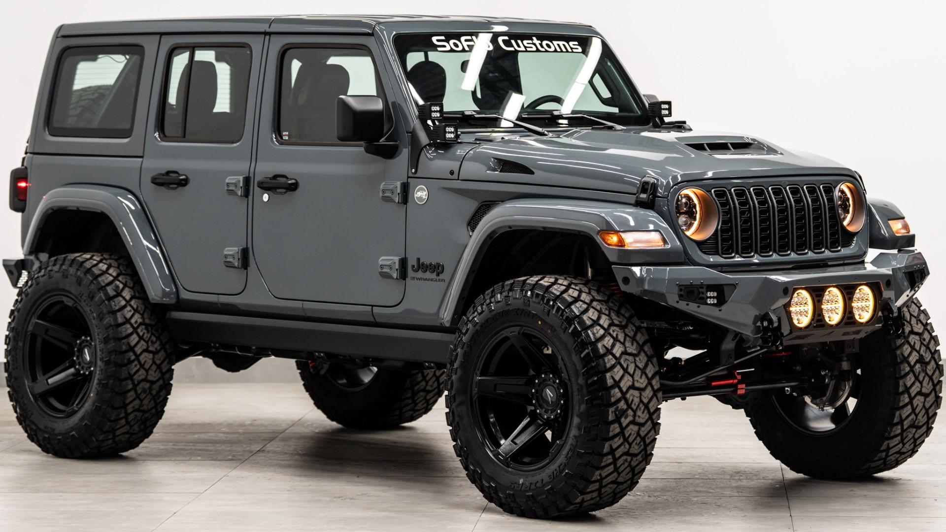 2026 JEEP WRANGLER in ANVIL CLEARCOAT, photo 6 of 44