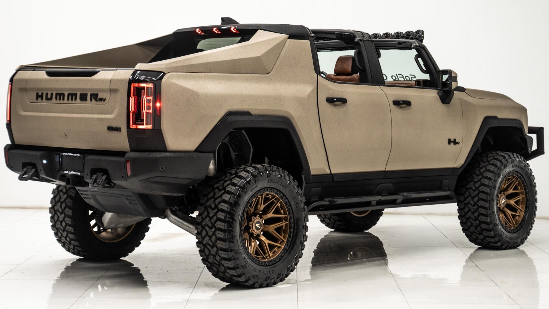 2024 GMC HUMMER EV 3X in Tan, photo 9 of 49