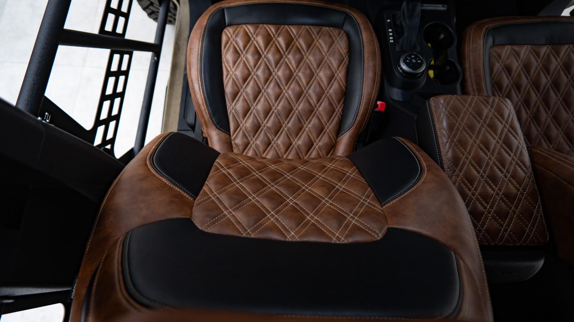 2023 FORD BRONCO 4X4 in Tan, photo 28 of 48
