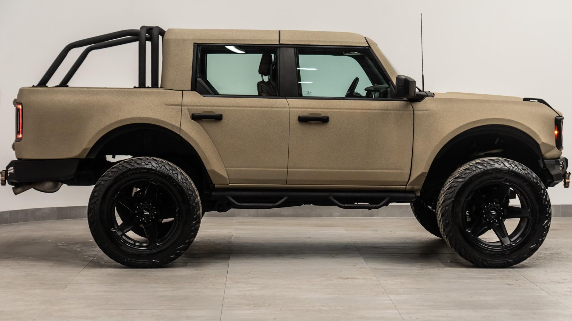 2023 FORD BRONCO 4X4 in Tan, photo 10 of 48