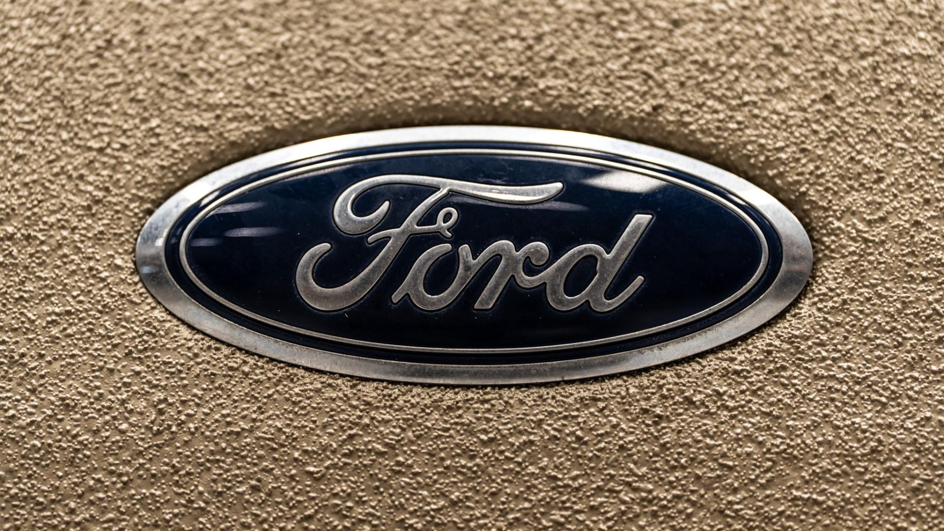 2023 FORD BRONCO 4X4 in Tan, photo 41 of 48