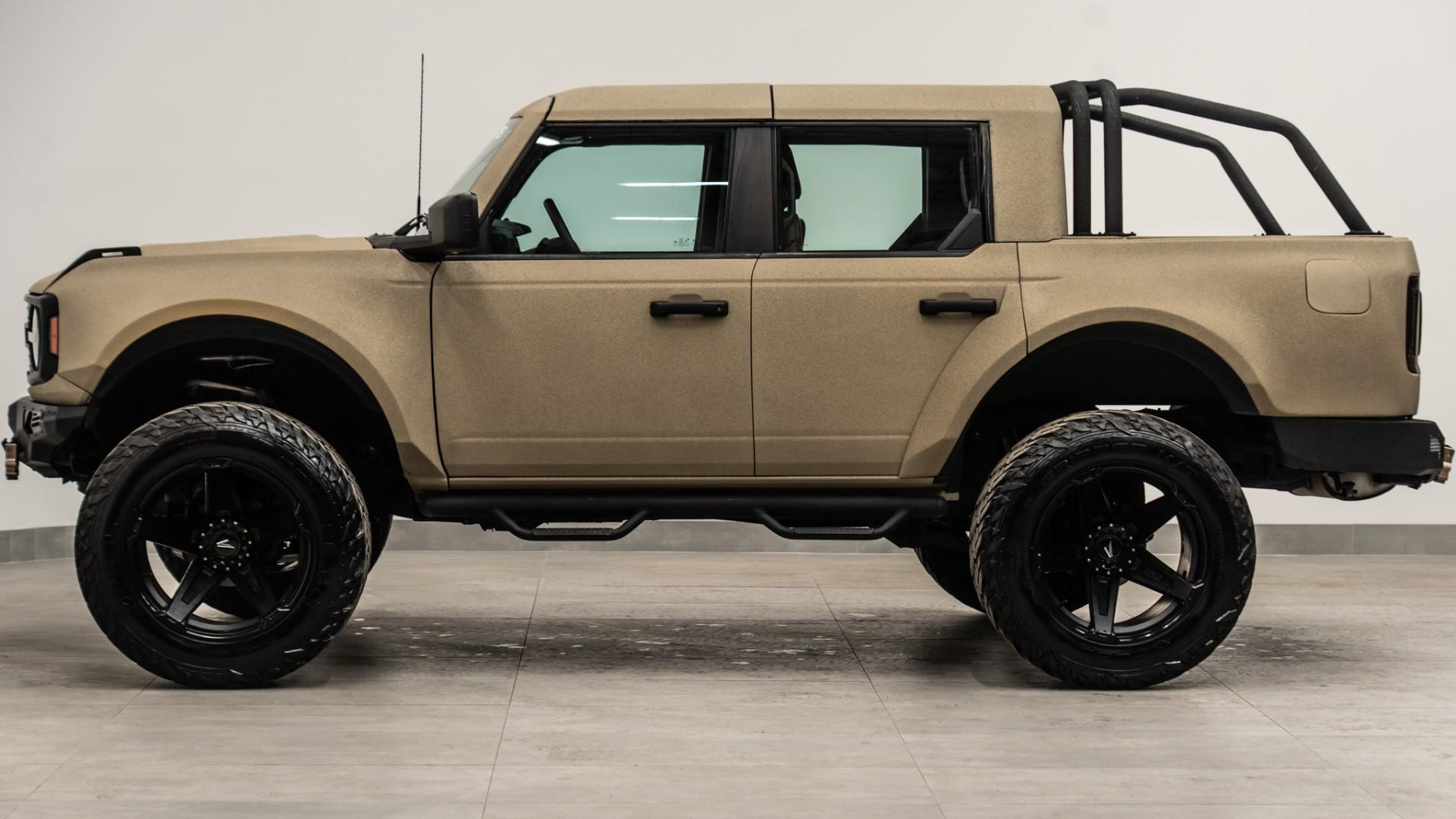 2023 FORD BRONCO 4X4 in Tan, photo 13 of 48