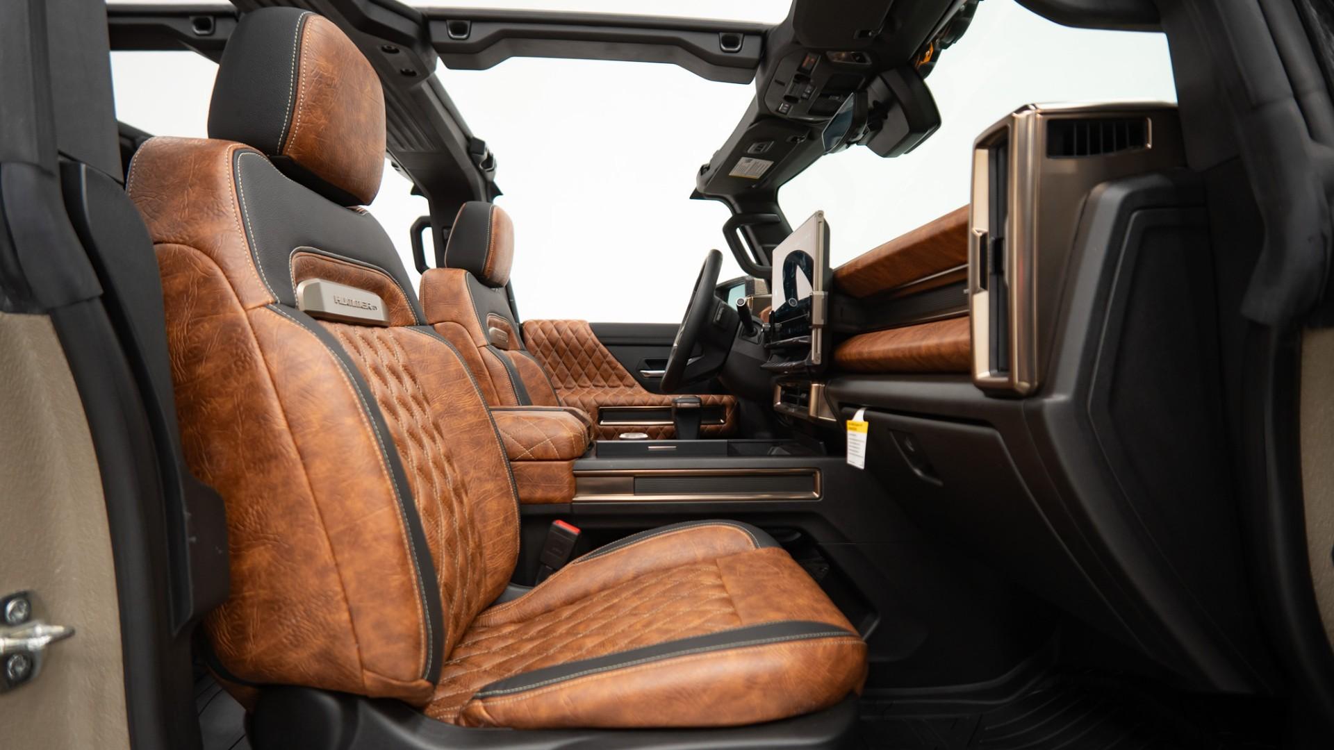 2023 GMC HUMMER EV 3X in Tan, photo 28 of 52