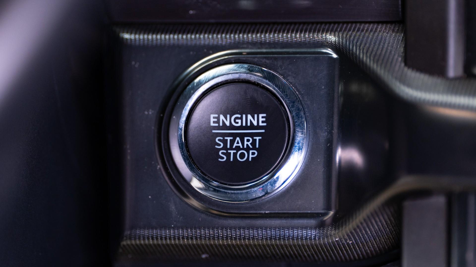 2024 FORD F-150 LARIAT in Silver, photo 45 of 46