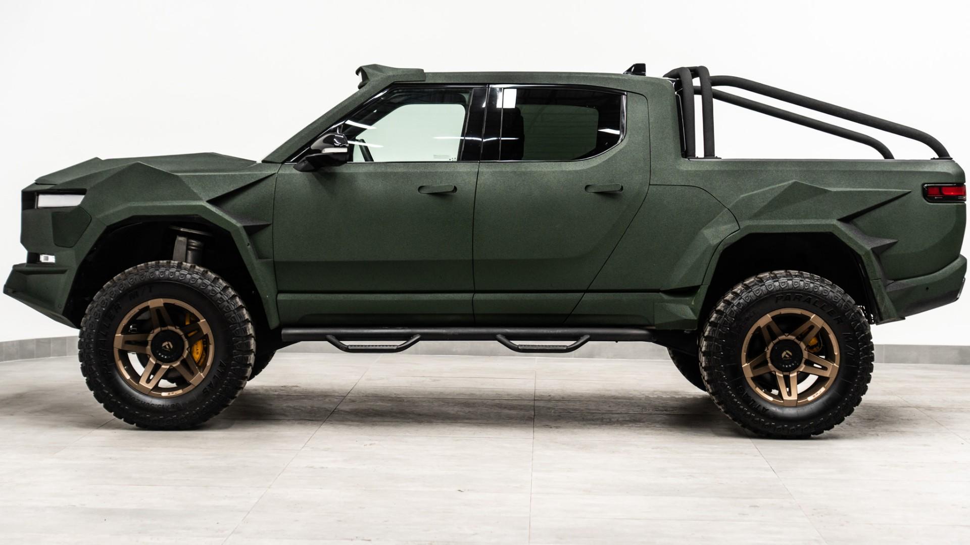 2022 RIVIAN R1T in Green, photo 17 of 49