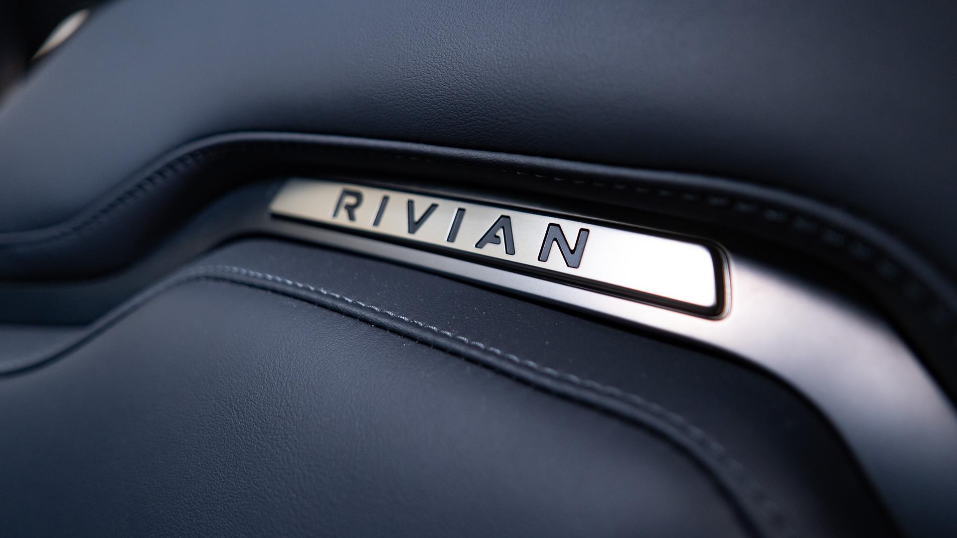 2022 RIVIAN R1T in Green, photo 29 of 49