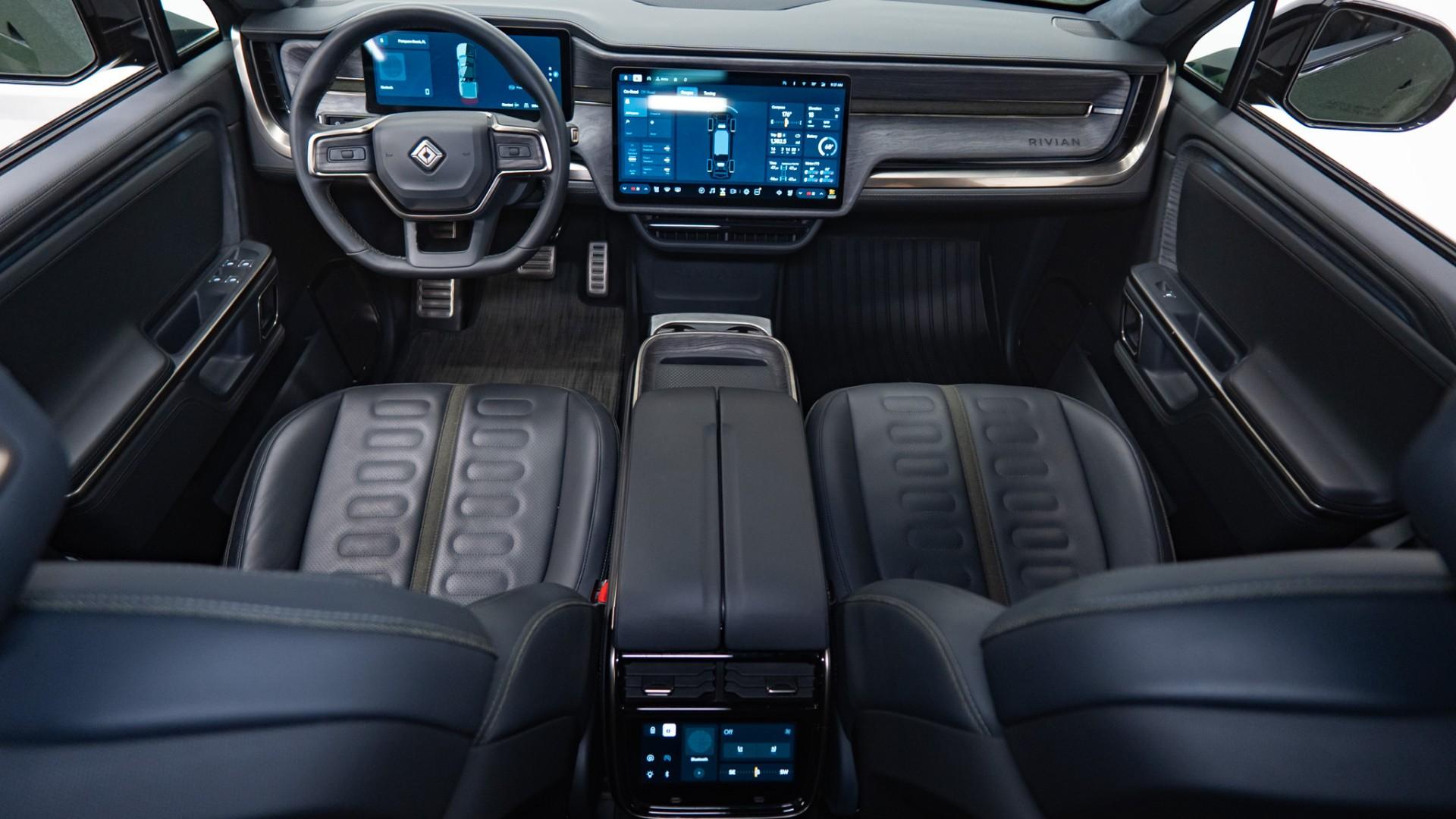 2022 RIVIAN R1T in Green, photo 2 of 49