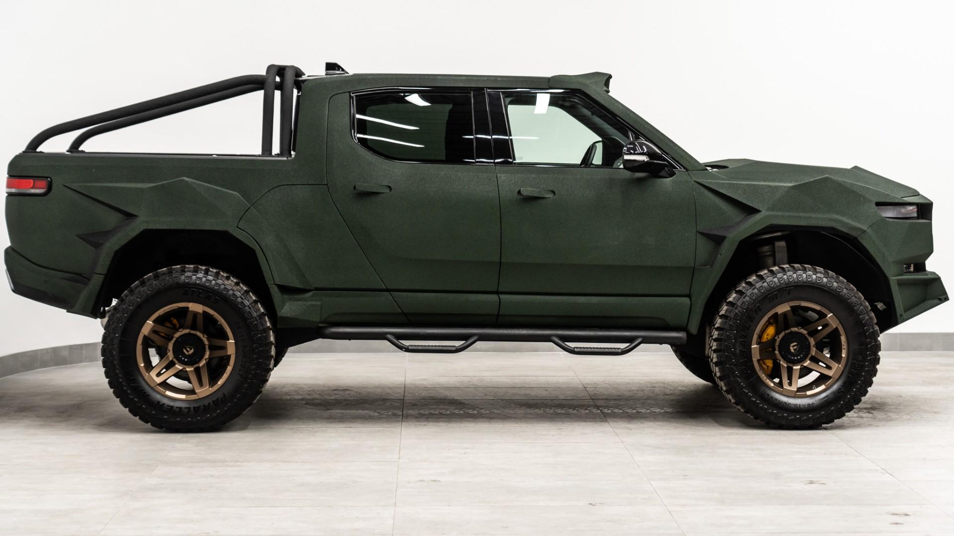 2022 RIVIAN R1T in Green, photo 7 of 49