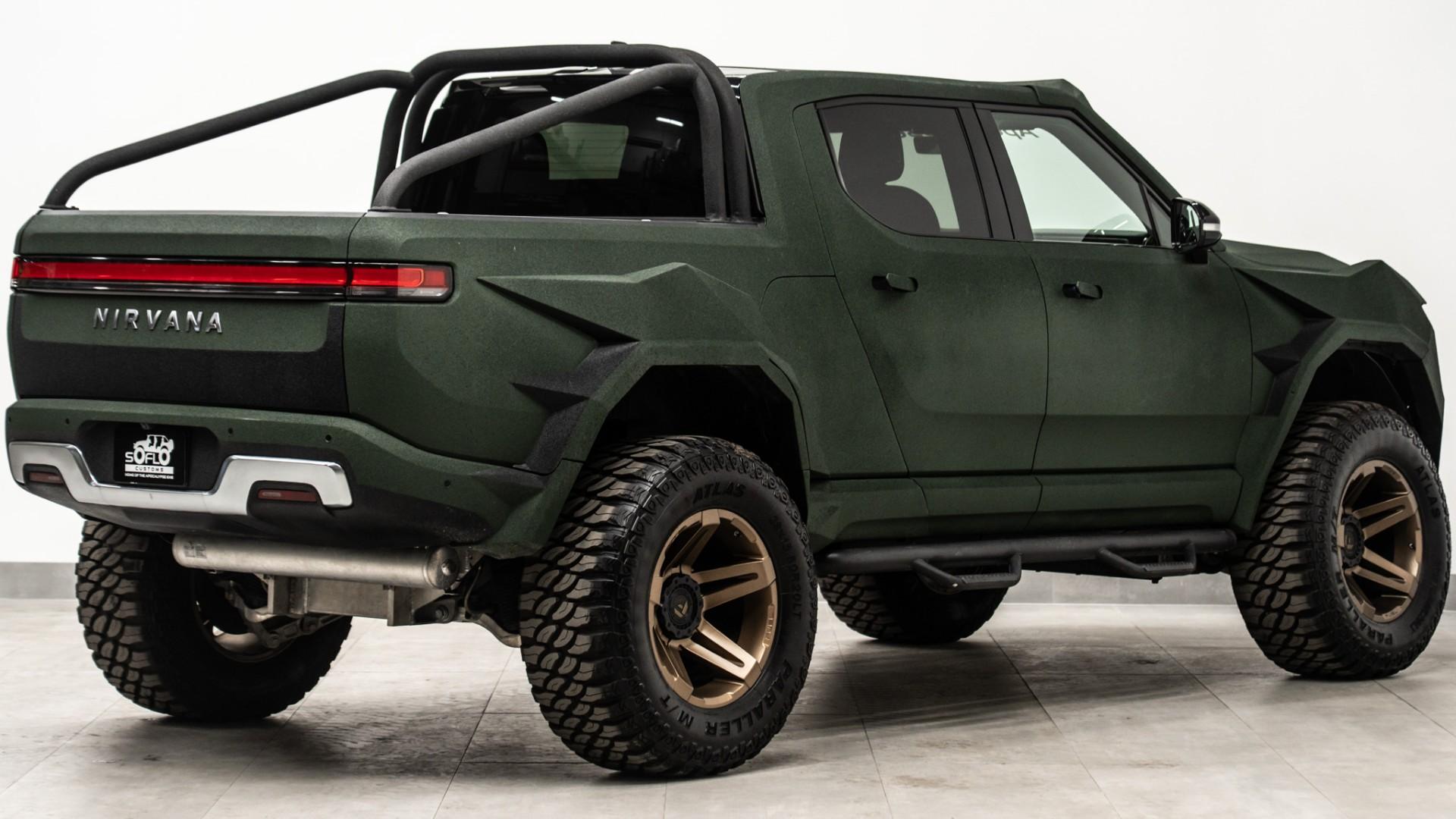 2022 RIVIAN R1T in Green, photo 8 of 49
