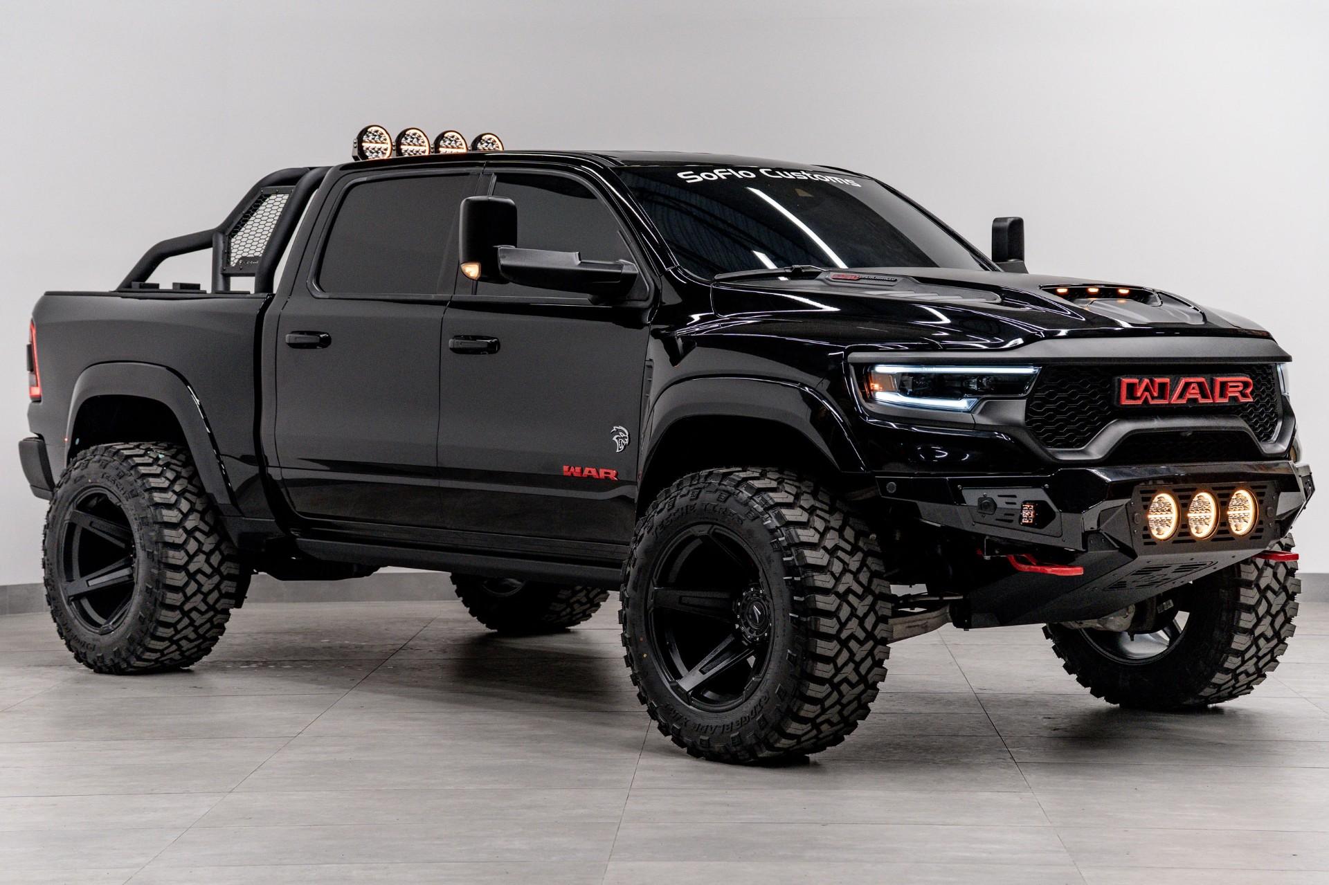 2022 RAM TRX in DIAMOND BLACK CRYSTAL PEARLCOAT, photo 5 of 49