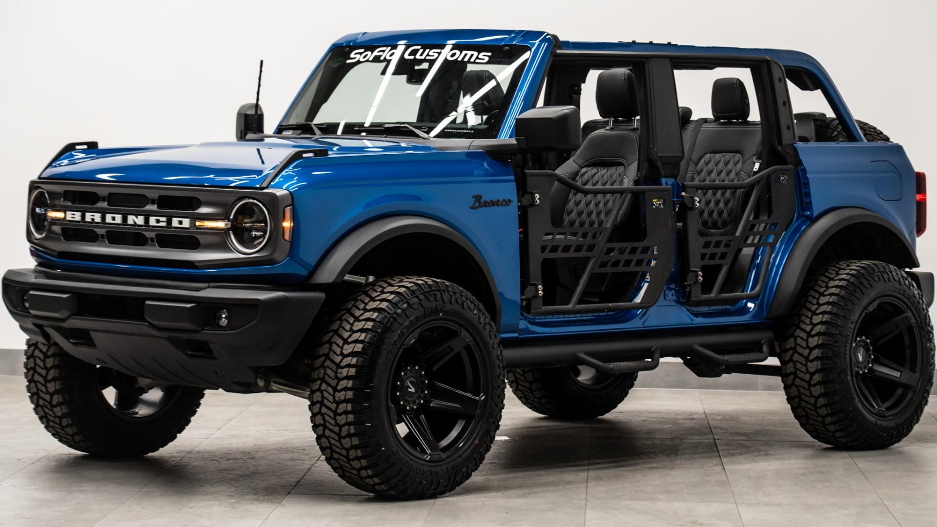 2024 FORD BRONCO in Velocity Blue Metallic, photo 30 of 47