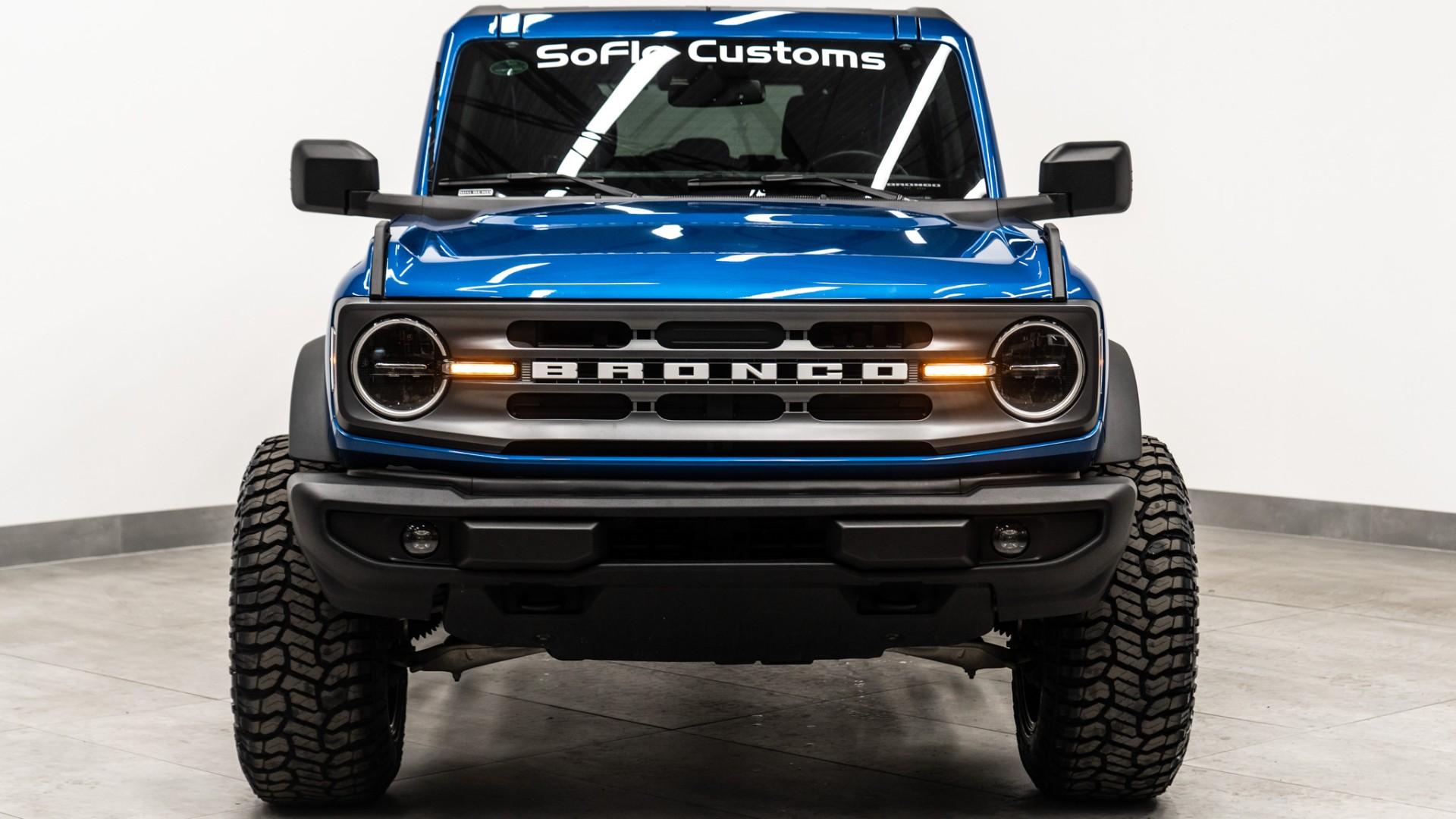 2024 FORD BRONCO in Velocity Blue Metallic, photo 4 of 47
