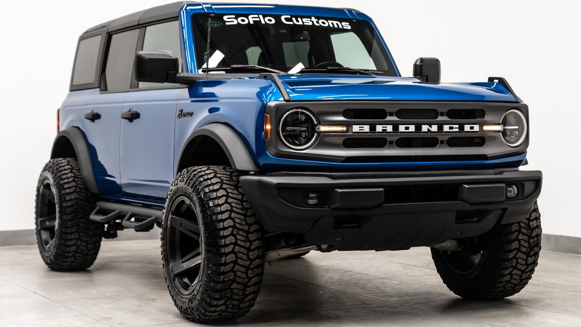 2024 FORD BRONCO in Velocity Blue Metallic, photo 5 of 47