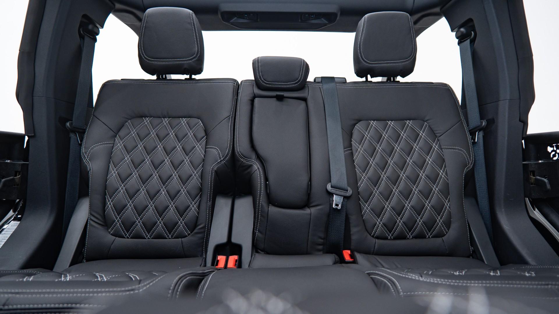 2025 FORD BRONCO in Black, photo 23 of 45