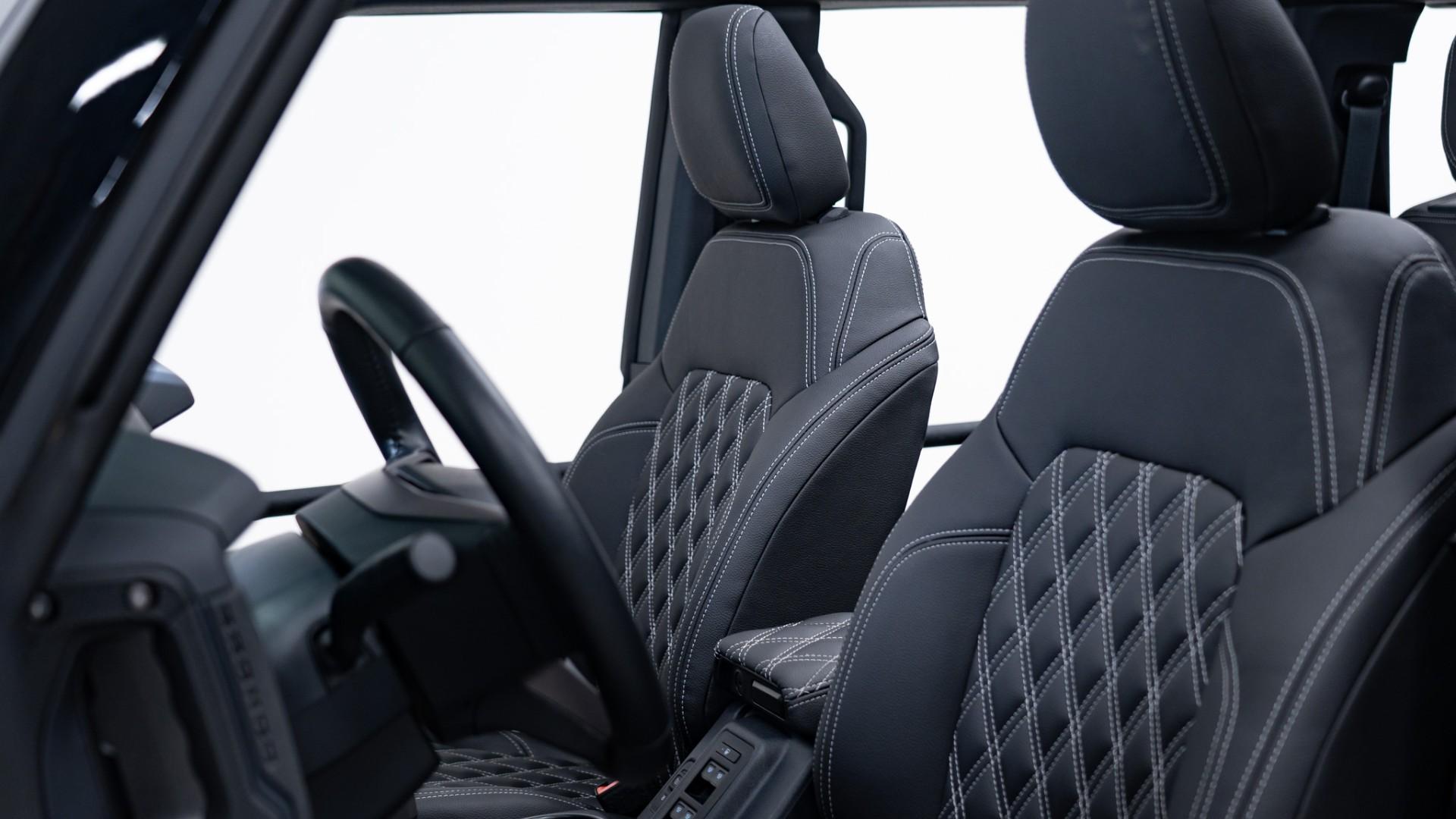 2025 FORD BRONCO in Black, photo 28 of 45