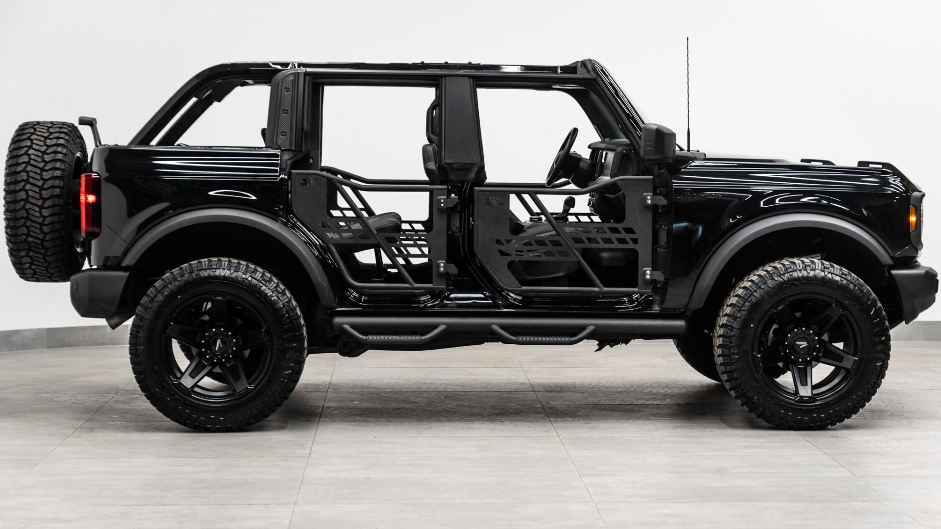 2025 FORD BRONCO in Black, photo 30 of 45