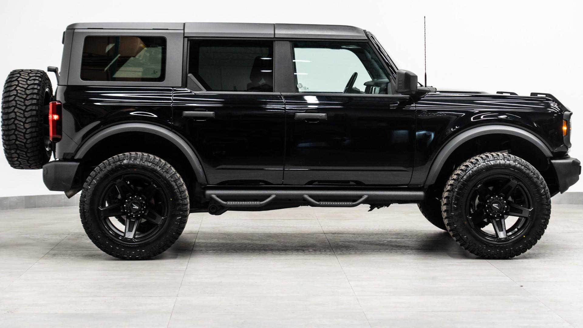 2025 FORD BRONCO in Black, photo 6 of 45