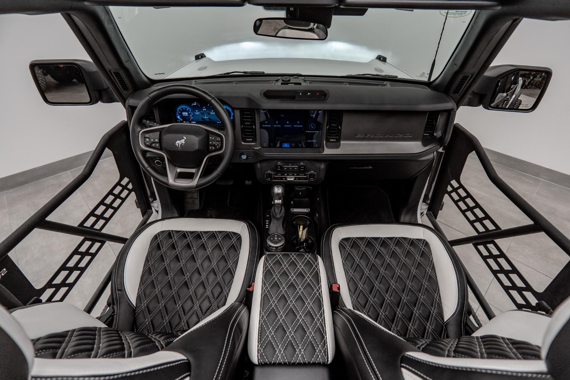 2025 FORD BRONCO in White, photo 2 of 32
