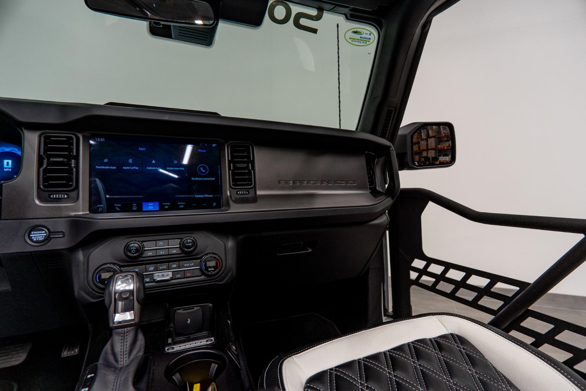 2025 FORD BRONCO in White, photo 25 of 32