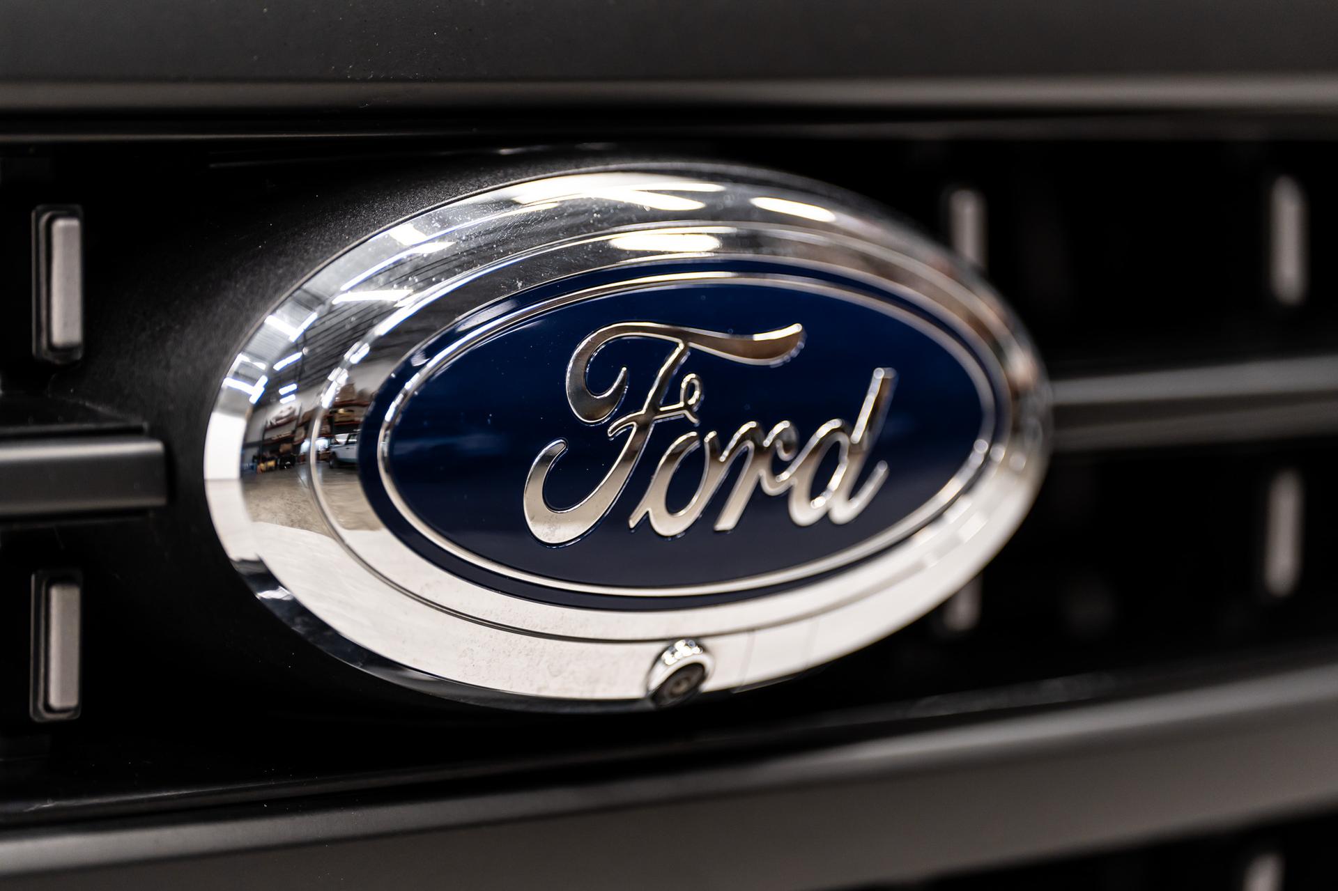 2021 FORD F-150 in Black, photo 24 of 54