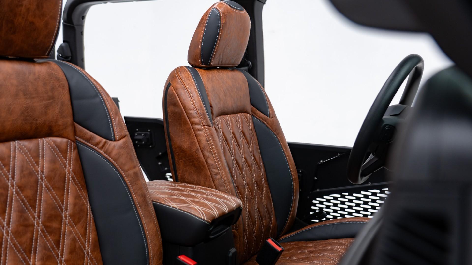 2025 JEEP GLADIATOR in Tan, photo 19 of 60