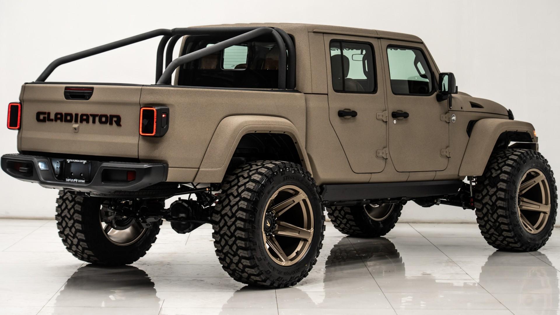2025 JEEP GLADIATOR in Tan, photo 10 of 60
