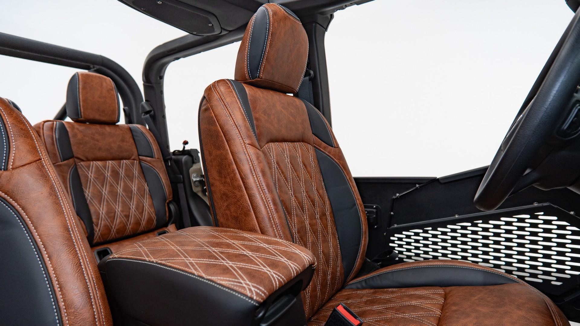 2025 JEEP GLADIATOR in Tan, photo 18 of 59