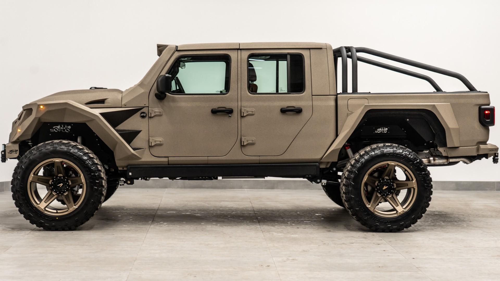 2025 JEEP GLADIATOR in Tan, photo 9 of 59