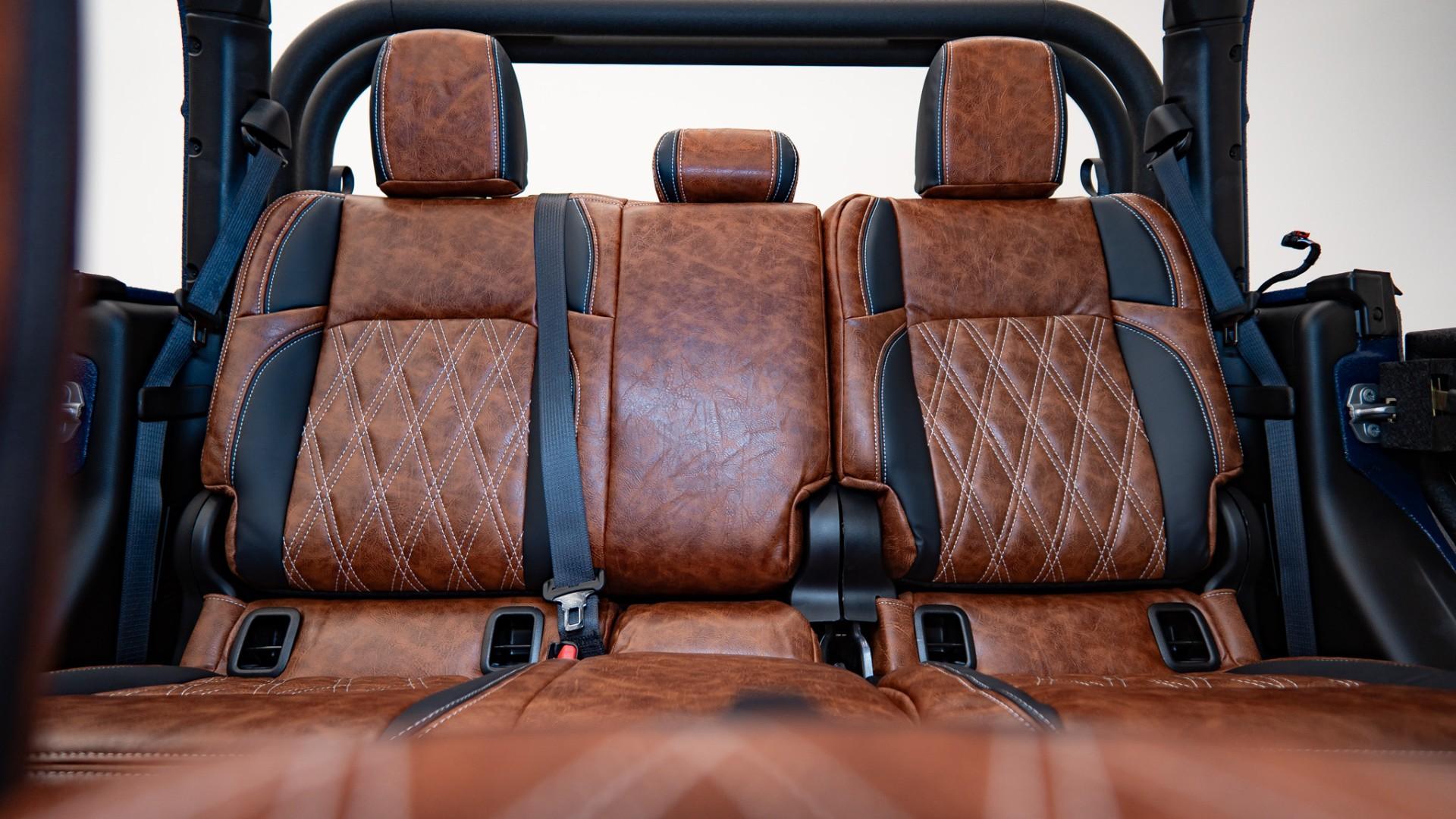 2025 JEEP GLADIATOR in Blue, photo 32 of 52